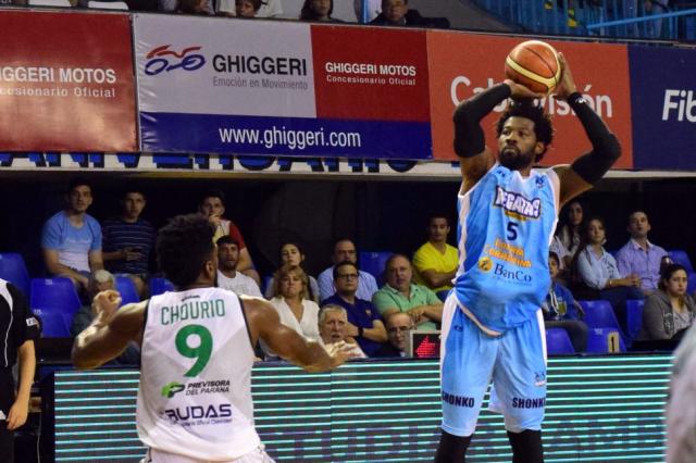 Regatas esquiv� el balazo