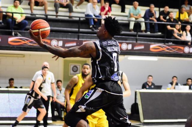 El Negro comenz� bailando