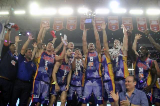 Fiesta santiague�a