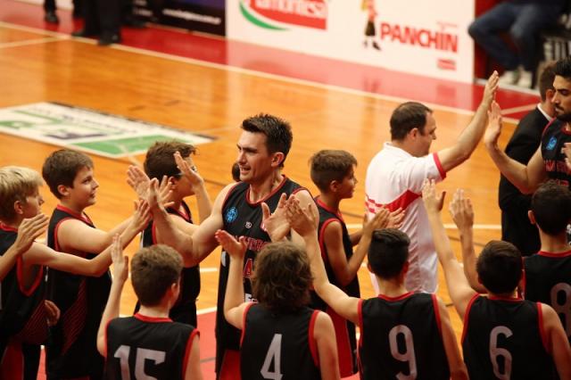 "Si no estuviera a pleno, no podr�a hacer el juego que pretende Torre"