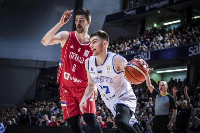 Serbia dej� pasar el tren, Grecia en lo alto