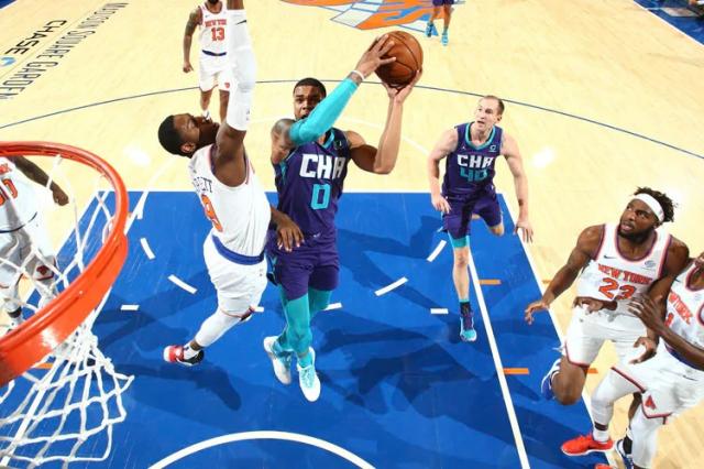 Bucks y Heat contin�an firmes