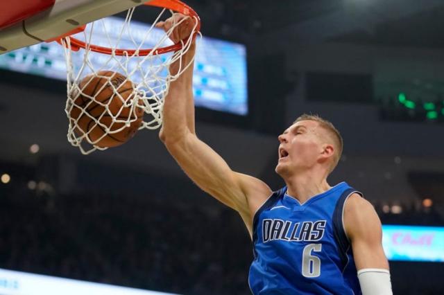 Mavericks le cort� la racha triunfal a los Bucks