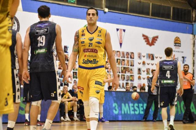 Lo pint� de amarillo