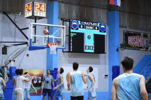 Ober� contin�a con su renovaci�n