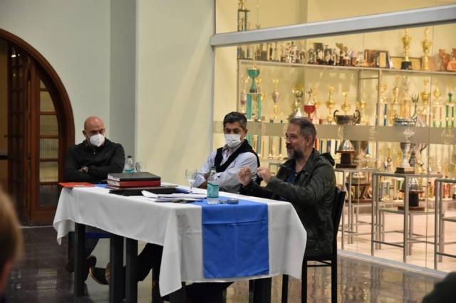 Ober� sum� por tres