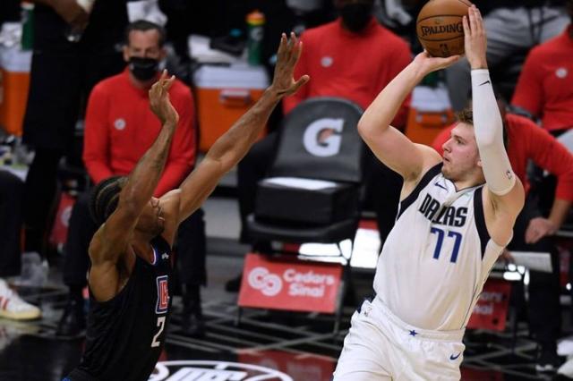 Dallas se llev� media clasificaci�n a casa