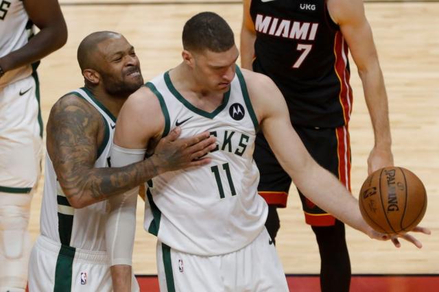 Milwaukee pas� la escoba