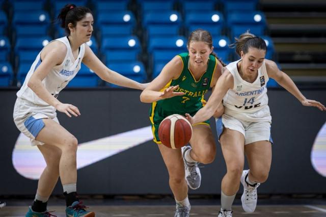 Argentina volvi� a perder pero dejando otra imagen