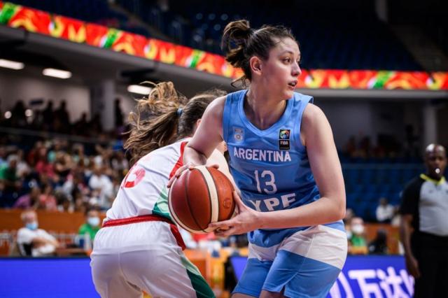 Argentina volvi� a perder y jugar� la ronda consuelo