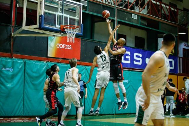 Lockett: �Tenemos en claro que vamos a dejar todo e ir por todo�