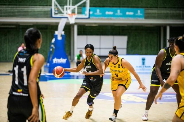 Triunfos colombianos en el inicio del grupo �B�