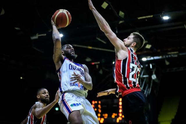 No alcanz� en el final