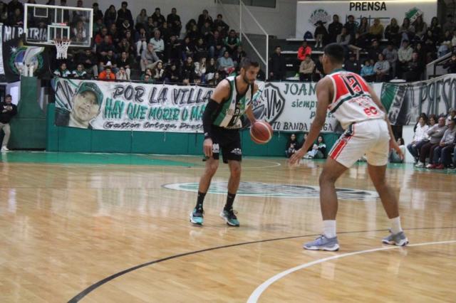 Racing lo cerr�, Villa Mitre lo empat�