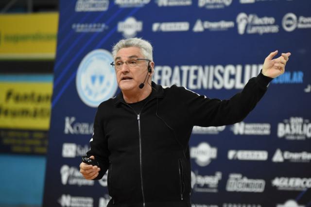 Julio Lamas dijo presente en Ober�