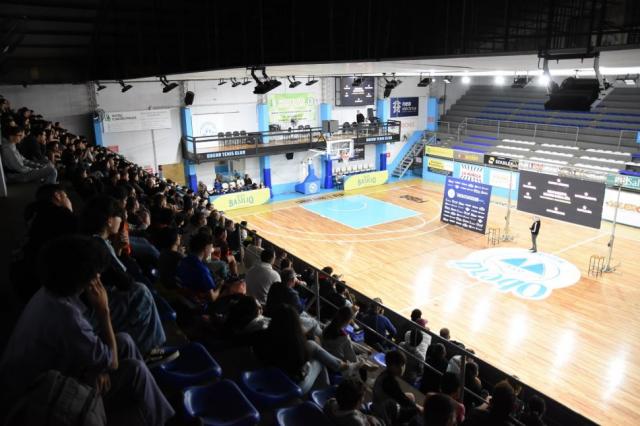 Julio Lamas dijo presente en Ober�