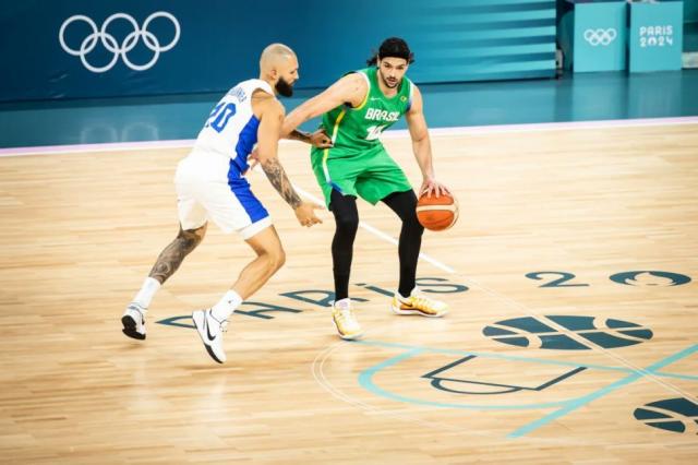 Francia y Canad� pusieron primera