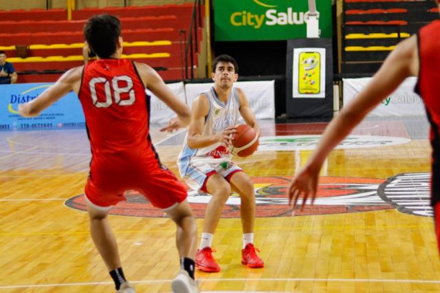 Ober� celebr� en formativas