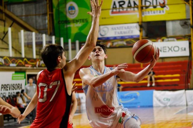 Ober� celebr� en formativas