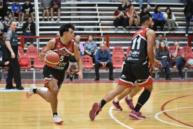 Zona Sur A y B: La Uni�n de racha, Pico y Racing (A) en el podio