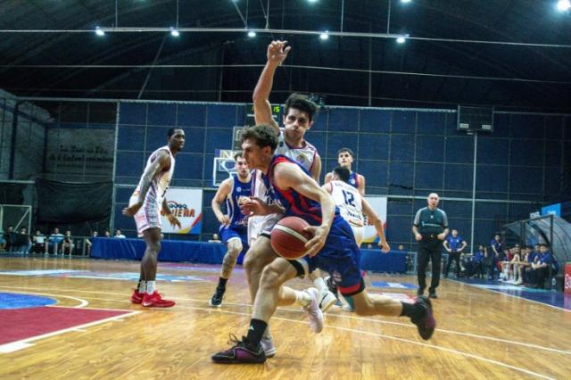 Zona Norte B: Comu qued� escolta, Villa al podio