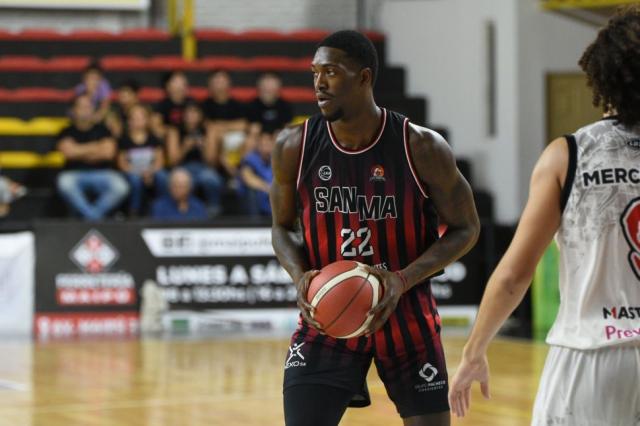 Bombazo en Corrientes: Carabal� se fue de San Mart�n