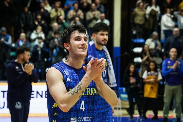 Primera Feb: L�deres firmes con figuras albicelestes