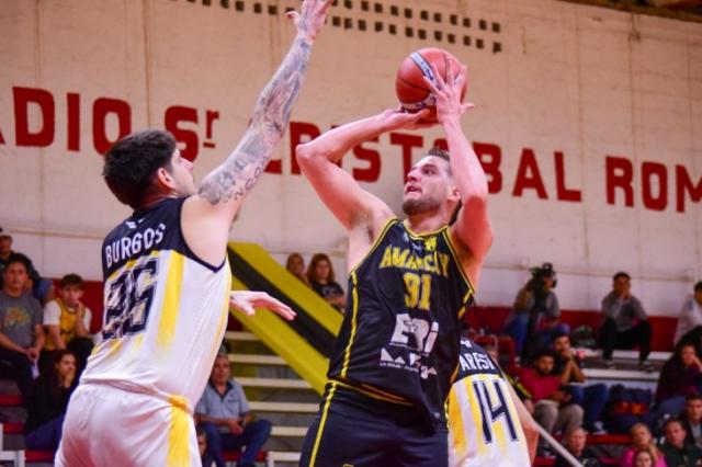 Villa y Amancay comenzaron arriba