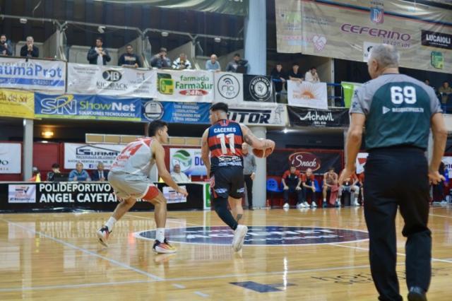 Lan�s cerr� la serie, Viedma domin� de local