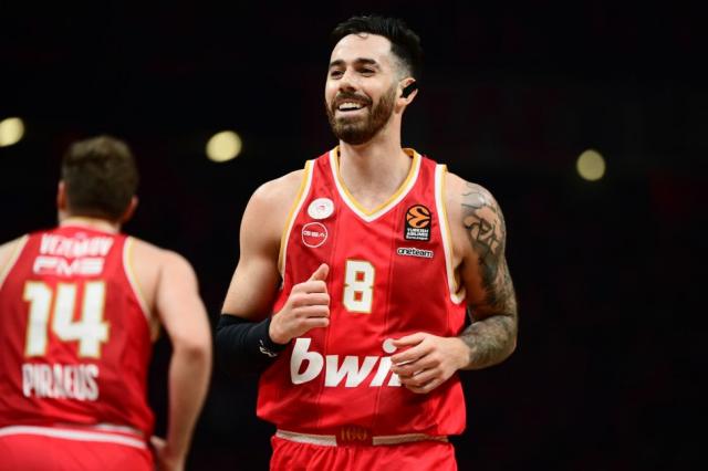 Primer duelo para Olympiacos