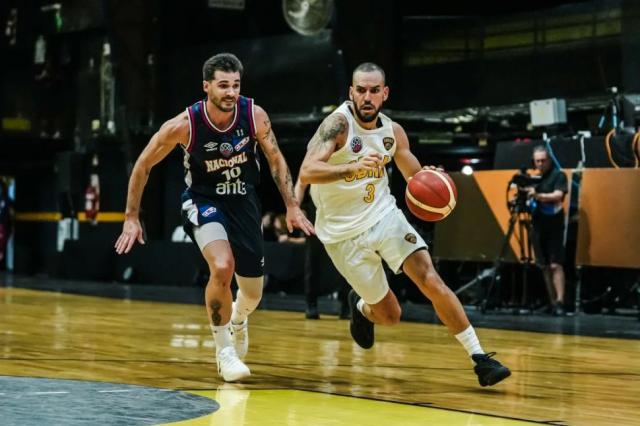 Se qued� sin m�sica