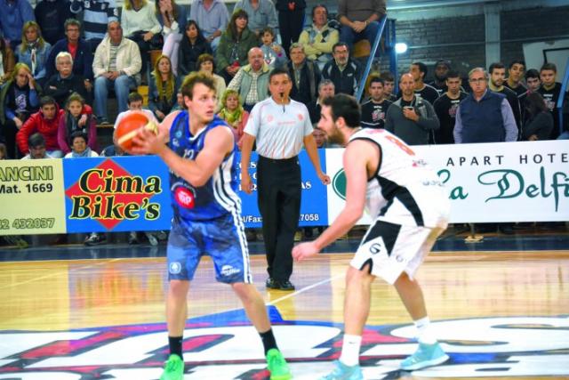 Lleg� la primera alegr�a para Comunicaciones