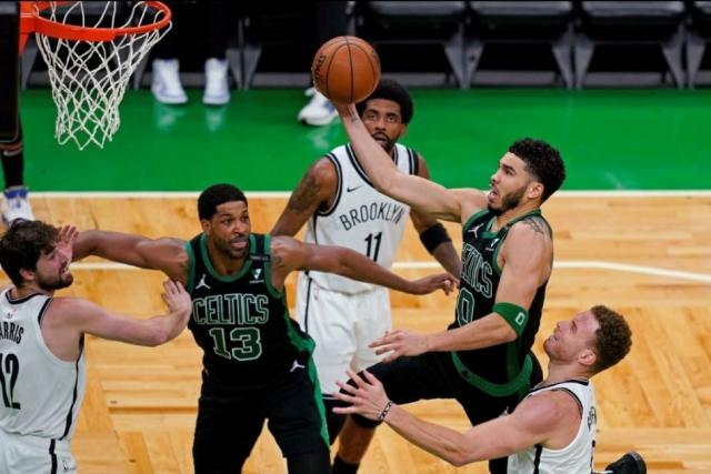 Hay serie: Boston venci� a Brooklyn y descont�
