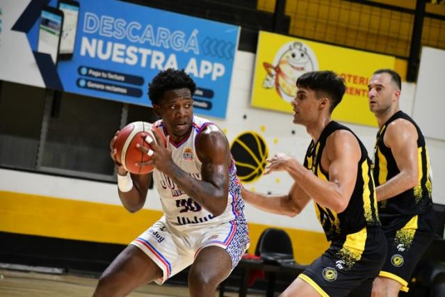 Norte - Grupo 3 y 4: Comu sac� pecho, Centenario con autoridad