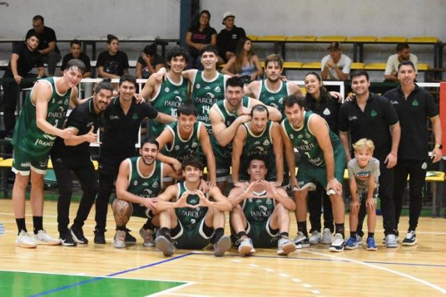 Comunicaciones y Barrio Parque meten presi�n