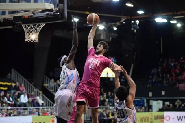 Que de la mano de los for�neos...