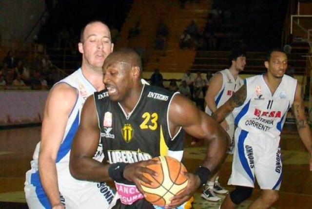 Libertad tom� por asalto la punta