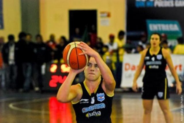 Argentina pas� por arriba a Ecuador