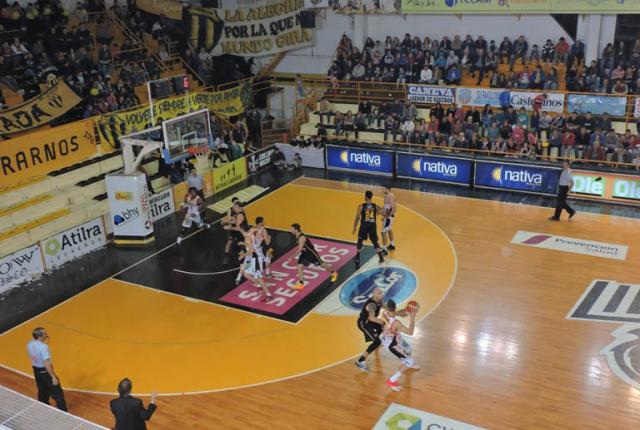 San Mart�n dio vuelta la local�a con juego a todo gol