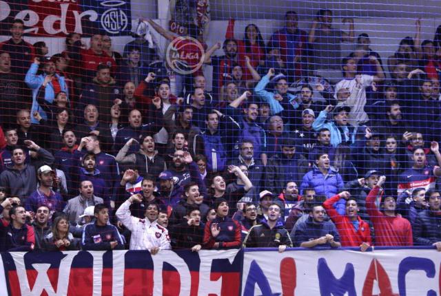 El partido se jug� en las tribunas