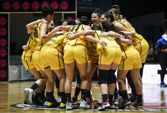 Berazategui tricampe�n