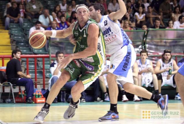 Con un Herrmann descomunal, Atenas venci� a La Uni�n