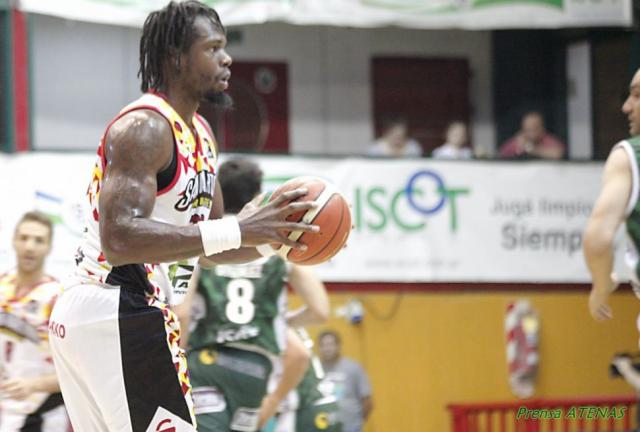 San Mart�n hizo pata ancha en C�rdoba