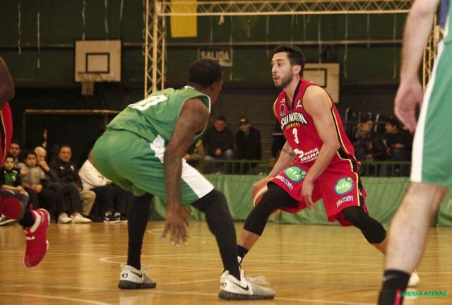 San Mart�n super� a Atenas