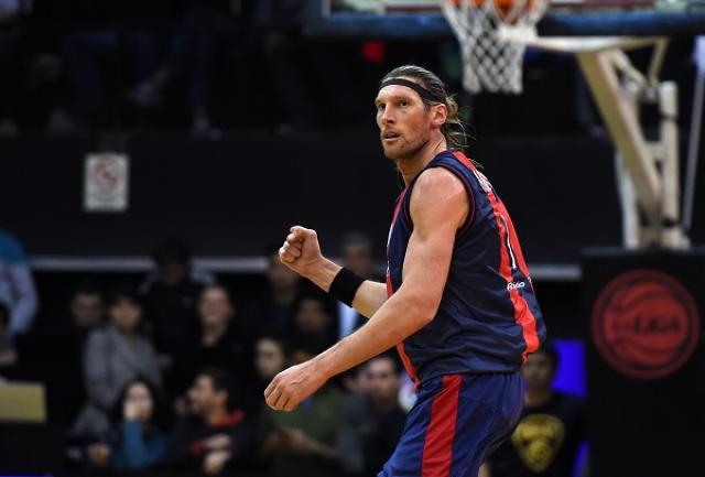 Un cicl�n de debut