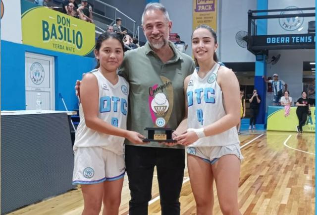 Ober� celebr� en formativas