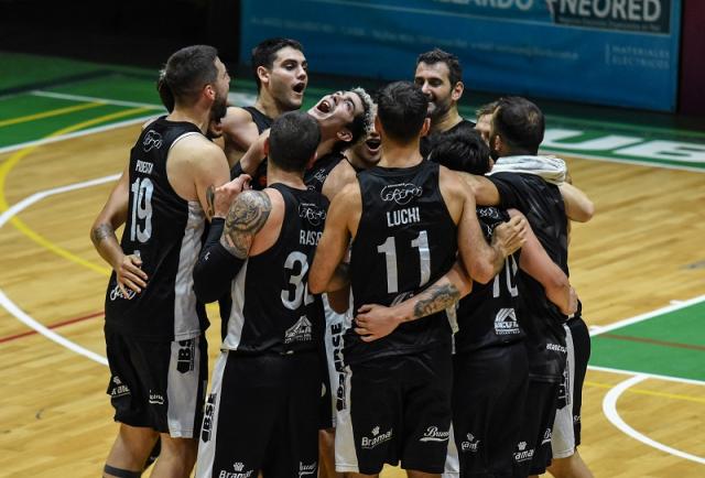 Afin� por momentos