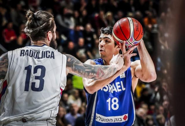 Serbia se clasific� al Mundial con una paliza en casa