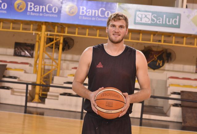 Milos Petkovic se sum� a San Mart�n