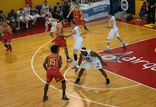 Respondi� con la misma moneda